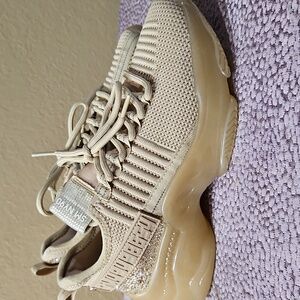 Steve Madden Beige Women's Sneakers